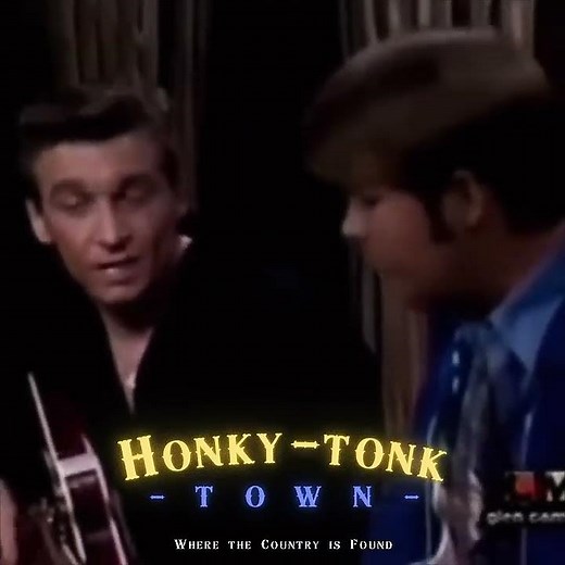 Waylon Jennings and his friend Glen Campbell 🎸