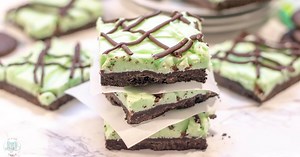 Gluten Free No Bake Grasshopper Cookie Bars