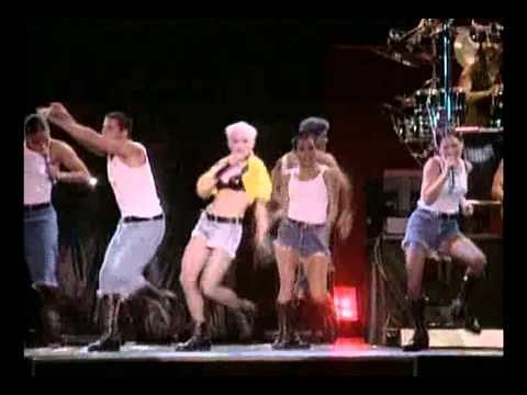 Madonna - 17. Everybody Is a Star/Everybody (The Girlie Show - Live Down Under)
