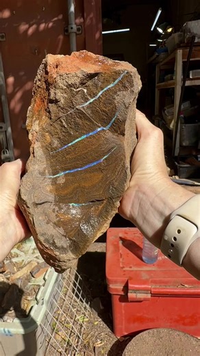 A really quick transformation from rough Boulder Opal to jewellery grade boulder opal #signatureopal #boulderopal #opalcutter #australianopal