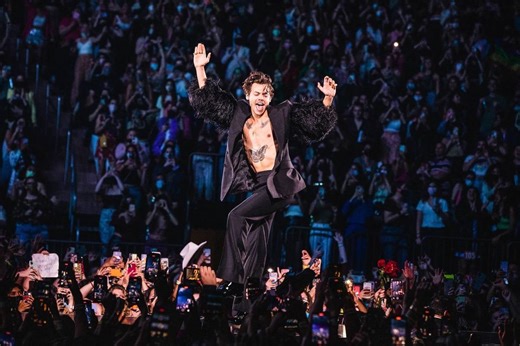 A Harry Styles Pop-Up Shop Is Taking Over Seattle This Weekend—Here’s What We Know