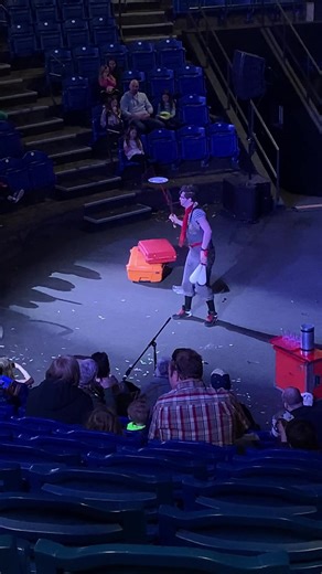 The Snow Circus in the Manitoba Hydro Amphitheatre at the Royal Manitoba Winter Fair! - Star Street Team’s Hayden Remillard | Star FM Brandon
