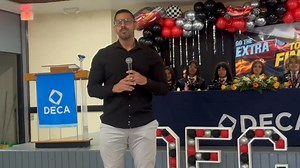 12K views · 357 reactions | Durante la iniciación de DECA Local J.S.A., los estudiantes y su profesora Nilsa Cintrón ofrecieron un emotivo homenaje al alcalde Carlos López Rivera, recordando su entrega, liderazgo y profundo amor por Dorado. Carlos Alberto —hijo de nuestro alcalde— tomó la palabra, y agradeció.  #DoradoPR | Dorado Paraíso | Facebook