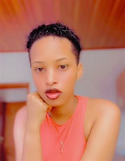 Captivating Indoor Portraits with Cozy Ambiance