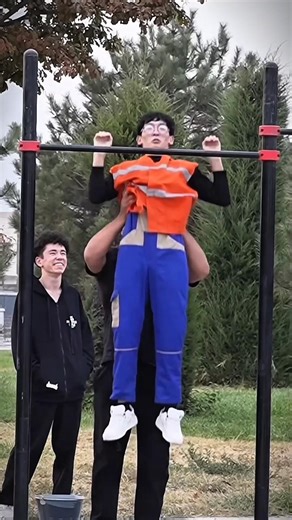 Introducong the "VitaWear SmartBand," a next-generation wearable gadget #shortsfeed​ #trending🔥😎