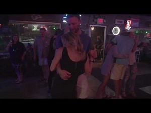 Thomas Merritt - "Tennessee Whiskey" (Live from the Harvest Moon)