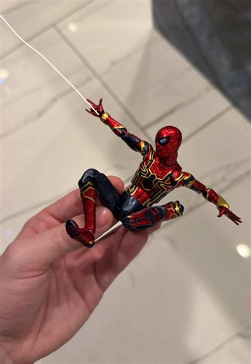 I’ve wanted this fig for so long 🥹 Updated mafex parts are so goated #spiderman #stopmotion #stopmotionanimation #mafex #actionfigures