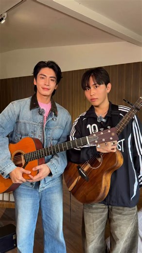 格銘 on Instagram: "又有新的電影《那張照片裡的我們》要在12/24上線了！ 超喜歡這次的告白主題曲（瞬間的遠方〉 唱到一半原唱還突然出現？！ @_edisonsoong #宋柏緯 #瞬間的遠方 #那張照片裡的我們"