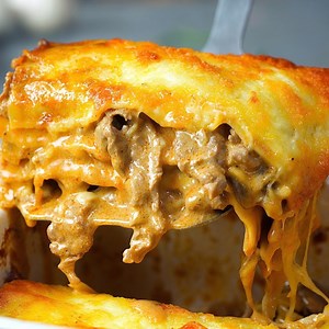 Beef Stroganoff Lasagna | Twisted
