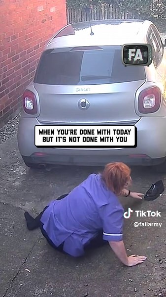 What'd I say about cleaning up this driveway?! 😩 🤣 #cctv #slipandfall #fail