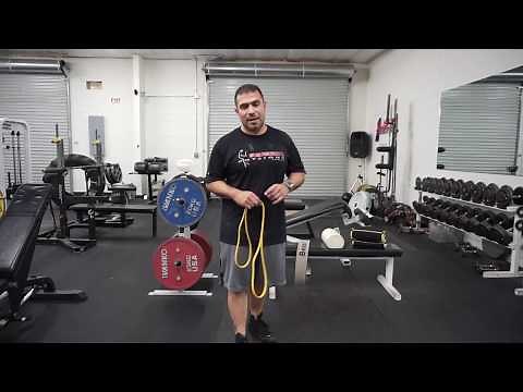 Bench Press using Resistance Bands - Powerlifting Explosive Practice
