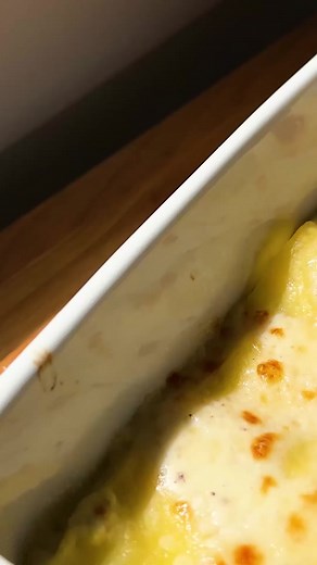 Baked Cannelloni with Creamy Béchamel Sauce Recipe