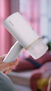 Look your best at all times with the Philips Handheld Steamer 3000 Series. Whether you’re on the go or at home, de-wrinkle and give your clothes a quick refresh in a matter of minutes. #Steam #Steamer #Philips #Iron #TravelFriendly #PhilipsHomeLivingME | Philips Home Living