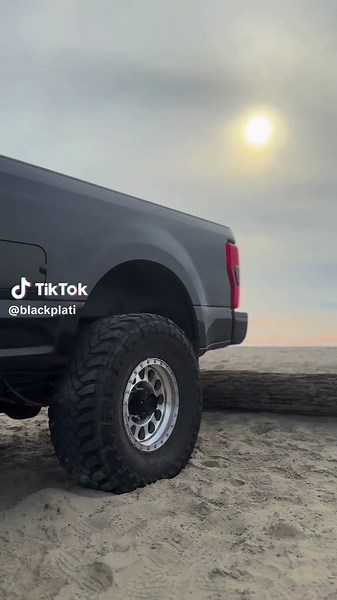 Exploring the Ford F250 Super Duty Platinum Build