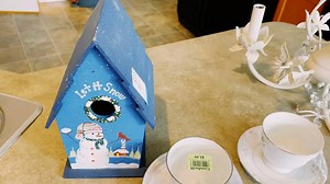 Thrift flip challenge with Renée & Julie! This weeks item is flipping a birdhouse! Be sure to follow Julie's Designs & Signs here: https://www.facebook.com/JULIESDESIGNSSIGNS/ and Faux Your Eyes Only here: https://www.facebook.com/fauxyoureyesonly | Windy City Crafts