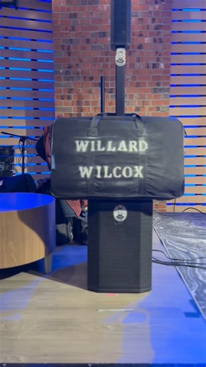 94.7 WLS-FM on Instagram: "Perfect midday treat? Lounge concert with @willard_wilcox"