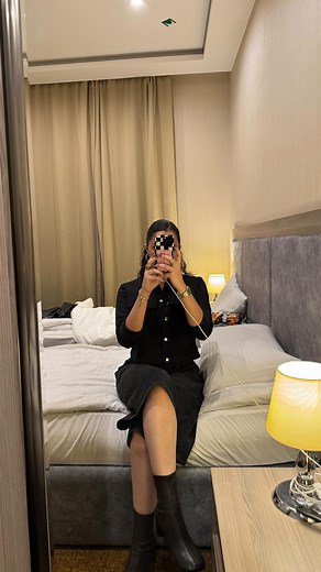 Nida Rehman on Instagram: "quick outfit change"