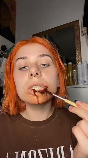 أخطر الخدع مكياج سينمائي على الوجه باستخدام المكياج#shorts