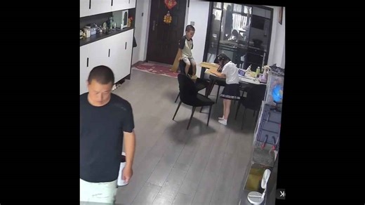 Child falls off chair while balancing in Hunan, China