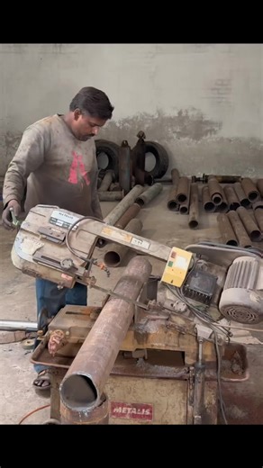 Factory Secrets: How Tractor Trolley Hydraulic Jacks Are Manufactured #HydraulicJack #TractorLife #Manufacturing #FactoryProcess #EngineeringSkills