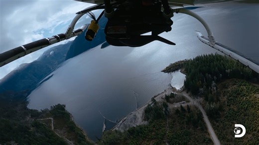 41K views · 207 reactions | Working together to harvest responsibly and sustainably欄 First Nations are the stewards of the land and no logging happens on their land without their express consent.  New series #TheLastWoodsmen starts FRIDAY 9p on Discovery and streaming on discovery+ | Discovery | Facebook