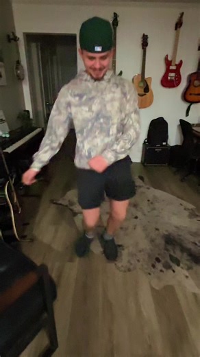 Work to da beat #fff #miniinfluencer #viral #xyzabc #fyp