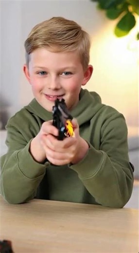 300pcs Revolver Building Block Set 🔧🧱 | Toylvia DIY Model