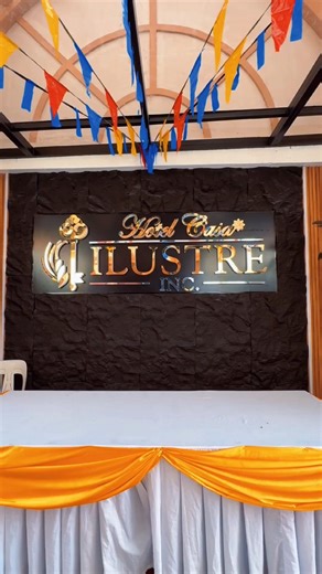 𝐂𝐨𝐦𝐟𝐨𝐫𝐭 𝐦𝐞𝐞𝐭𝐬 𝐞𝐥𝐞𝐠𝐚𝐧𝐜𝐞 - 𝐇𝐨𝐭𝐞𝐥 𝐂𝐚𝐬𝐚 𝐈𝐥𝐮𝐬𝐭𝐫𝐞! Hotel Casa Ilustre is a family business hotel with proven hospitality and service experience for almost a decade. For ten years, they became home to thousands of returning customers because of their top-notch service. Enjoy their complementaries, food, and facilities that surely match your budget. Book your next stay-cation in Hotel Casa Ilustre! #ConfirmedAngSaya sa Hotel Casa Ilustre. 📍 Brgy. Calzada, Balayan, Ba