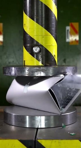 Hydraulic Press vs Apple MacBook 😱 | Extreme Laptop Crush
