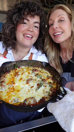 Queso Fundido #OuiBussin @ChefSteps @Hedley & Bennett @Ellenmariebennett #quesofundido #mexican #foodies #cookingwithshereen