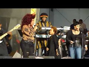 Chaka Khan "Ain't Nobody" - New Orleans @jazzfest - May 2nd 2014