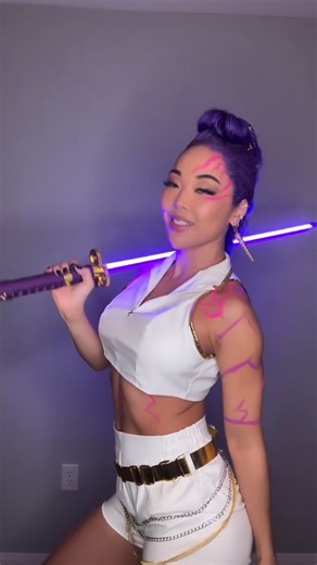 2K views · 28 reactions | When Rumi borrows Zoro’s sword…  Shop now https://neosabers.com/products/zoro-enma-saber #neosabers #rumi #kpopdemonhuntersnetflix #maytheforcebewithyou | NEO Sabers | Facebook