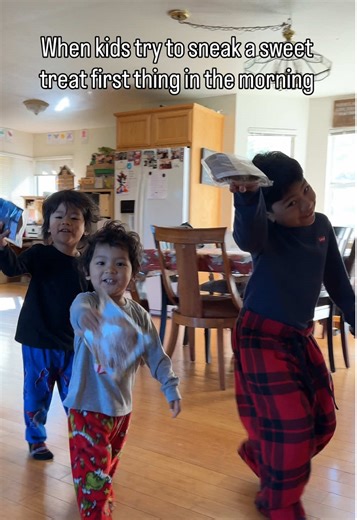 Morning Routine with Our Family: Breakfast Time Fun