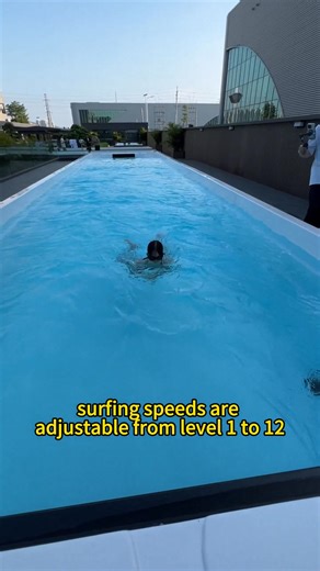 Many people think it's a large bathtub, but it's actually called an infinity pool. First, the pool comes with its own surfing machine. Surfing speeds are adjustable from level 1 to 12. Additionally, the pool has a built-in water circulation and sterilization system, requiring only a water change every three months. Finally, it has a remote-controlled lift cover, providing shade and rain protection. If you're interested, feel free to message me. #swimspa #smartpool #infinitypool #heatedpool #hott