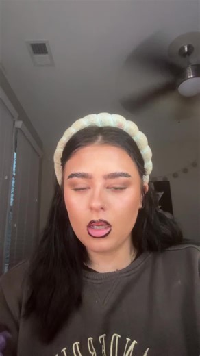 rylee (@rylee.lautzy22)’s videos with Retro image lo-fi / 10 minutes(1455689) - nightbird_bgm