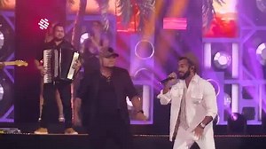 39K views · 3.2K reactions | Ô casinha de praia, na beira do mar, churrasco, piscina, o bagaço vai começar  Vem curtir #CasaDePraia com os parceiros @OsBaroesOfc  | Thiago Brava | Facebook