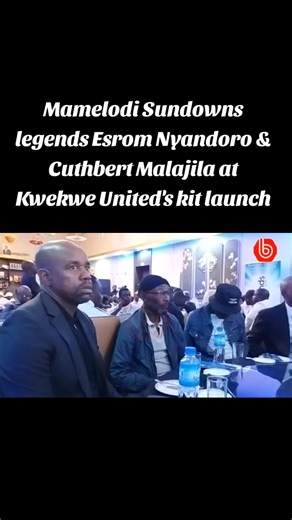 @Mamelodi Sundowns 𝙡𝙚𝙜𝙚𝙣𝙙𝙨 𝙀𝙨𝙧𝙤𝙢 𝙉𝙮𝙖𝙣𝙙𝙤𝙧𝙤 & 𝘾𝙪𝙩𝙝𝙗𝙚𝙧𝙩 𝙈𝙖𝙡𝙖𝙟𝙞𝙡𝙖 𝙖𝙩 𝙆𝙬𝙚𝙠𝙬𝙚 𝙐𝙣𝙞𝙩𝙚𝙙'𝙨 𝙠𝙞𝙩 𝙡𝙖𝙪𝙣𝙘𝙝 Nyandoro made 203 appearances for Masandawana between 2004 and 2014 while Malajila played 64 matches between 2013 and 2019. After enduring a tough season in the PSL which saw them get relegated last term, Kwekwe United are eyeing a quick return. #mamelodisundowns #football #southafrica #kwekwe