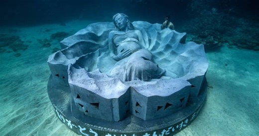 Japan’s First Underwater Sculpture Is a Serene Meditation on Rebirth and Renewal