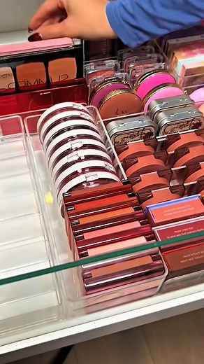 358K views · 11K reactions | ASMR Organizing Makeup Drawer  #asmr #restockwithme #Drawers #drawerorganization #organizing #organizer | 5masmrc | Facebook