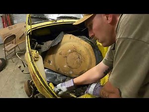 The Rust Bug... How to remove a 74 VW Super Beetle hood and trunk (aka FRUNK).