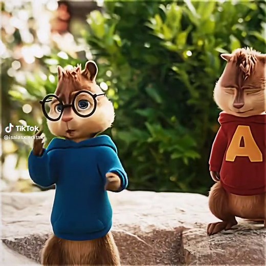 Alvin and the Chipmunks Singing 'I Like Big Butts' Edit
