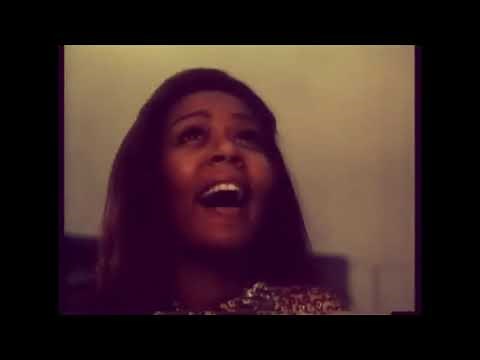 ¿Cómo se llama usted?