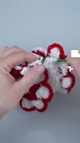 91K views · 1.3K reactions | Quick and easy crochet mini bag! Miarti臨...