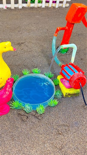 🦆 Duck Drinking Water | Mini Motor Water Pump 💧|#shorts #youtubeshorts