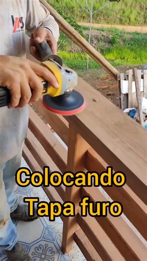 colocando tapa furo de madeira #obra