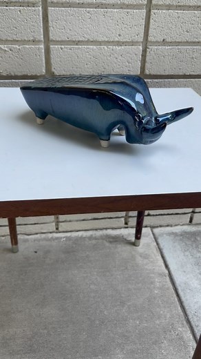 Yusuke Aida bull bank. Bennington pottery. #midcentury #midcenturymodern #bennington #benningtonpottery #piggybank #bullbank #fresno #fresnocalifornia #explorepage | Re-Loved Vintage