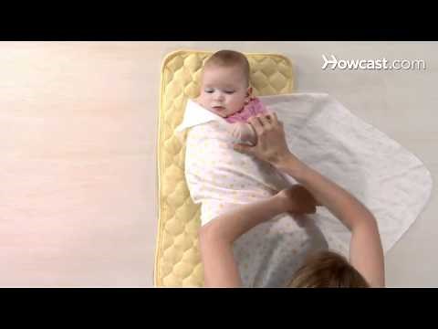 How to Swaddle a Baby