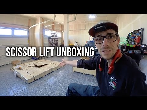 Unboxing The Katool X90E Scissor Lift + Damage Assessment | Garage Build Part 1