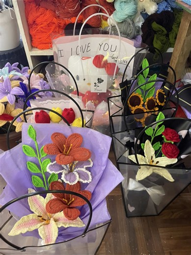 Beautiful Flower Gifts for Valentine's Day