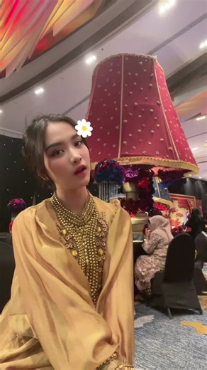 cyl (@ccil.aa)’s videos with Diet Pepsi - Addison Rae